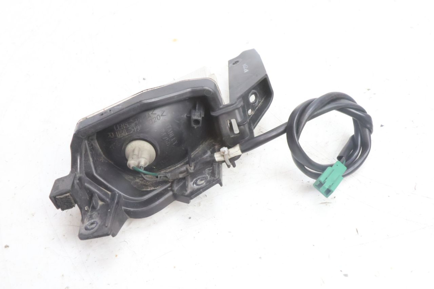 photo de FRECCE DESTRA ANTERIORE YAMAHA N-MAX NMAX 125 (2021 - 2024) - Primo piano tecnico