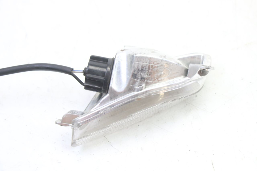 photo de FANALE ANTERIORE DESTRO PIAGGIO NEW TYPHOON 50 (2018 - 2021) - Altra angolazione