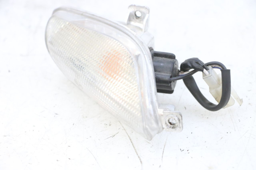 photo de FANALE ANTERIORE DESTRO PIAGGIO NEW TYPHOON 50 (2018 - 2021) - Dettagli dei punti di fissaggio