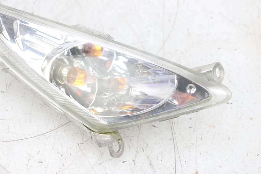 photo de FANALE ANTERIORE DESTRO SYM ORBIT 2 4T 50 (2008 - 2017) - Ricambio usato controllato