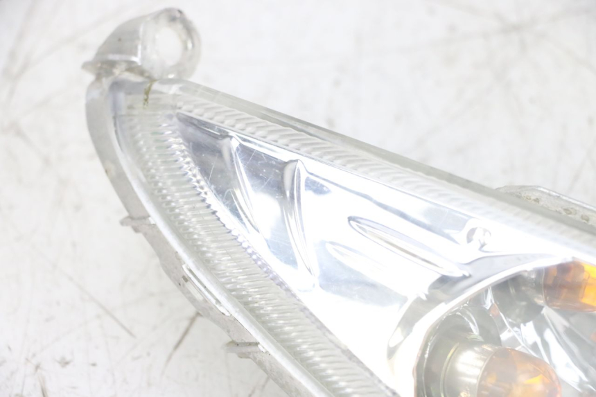 photo de FANALE ANTERIORE DESTRO SYM ORBIT 2 4T 50 (2008 - 2017) - Marcature e riferimenti originali