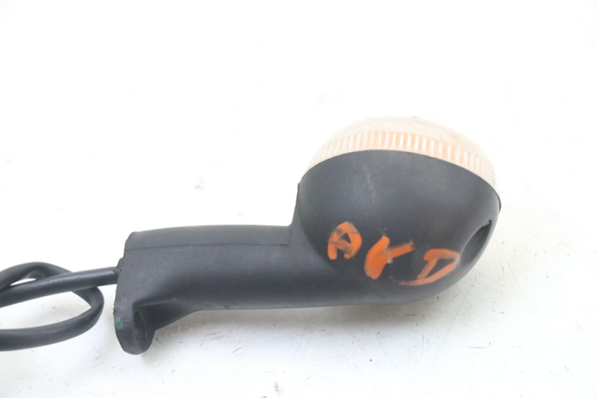 photo de FRECCE DESTRA ANTERIORE PEUGEOT TKR TREKKER FURIOUS 50 (2005 - 2014) - Primo piano tecnico