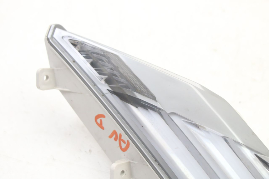 photo de FRECCE DESTRA ANTERIORE PEUGEOT TWEET 4T 50 (2023 - 2025) - Dettaglio del componente