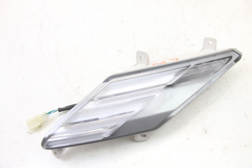 photo de FRECCE DESTRA ANTERIORE PEUGEOT TWEET 4T 50 (2023 - 2025) - Altra angolazione