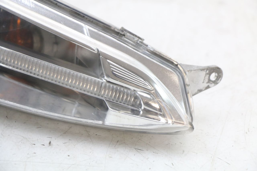 photo de FRECCE DESTRA ANTERIORE PIAGGIO LIBERTY IGET 4T 50 (2021 - 2025) - Zoom sullo stato d'uso