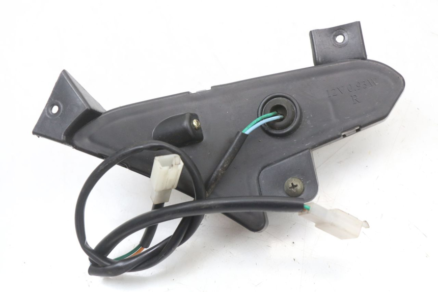 photo de FANALE ANTERIORE DESTRO EUROCKA R8 4T 50 (2013 - 2022) - Primo piano tecnico