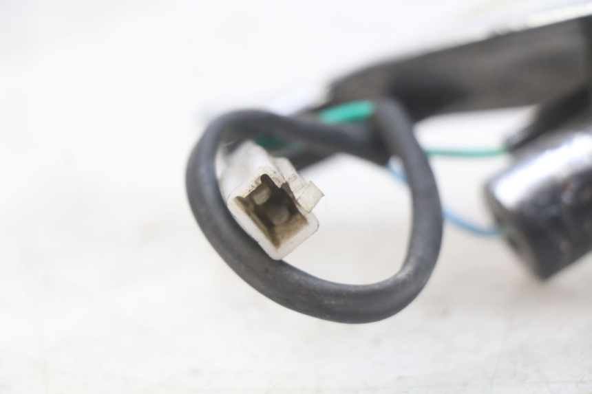 photo de CLIGNOTANTE ANTERIORE DESTRA TNT MOTOR ROMA 10' 4T 50 (2019 - 2022) - Zoom sullo stato d'uso