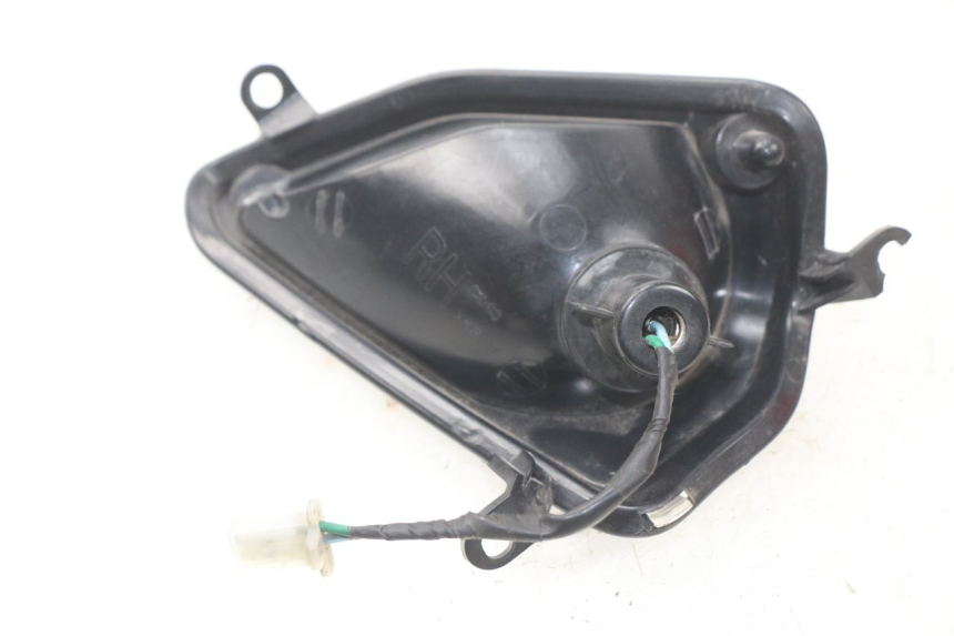 photo de FANALE ANTERIORE DESTRO DAELIM S2 FI 125 (2008 - 2017) - Zoom sullo stato d'uso