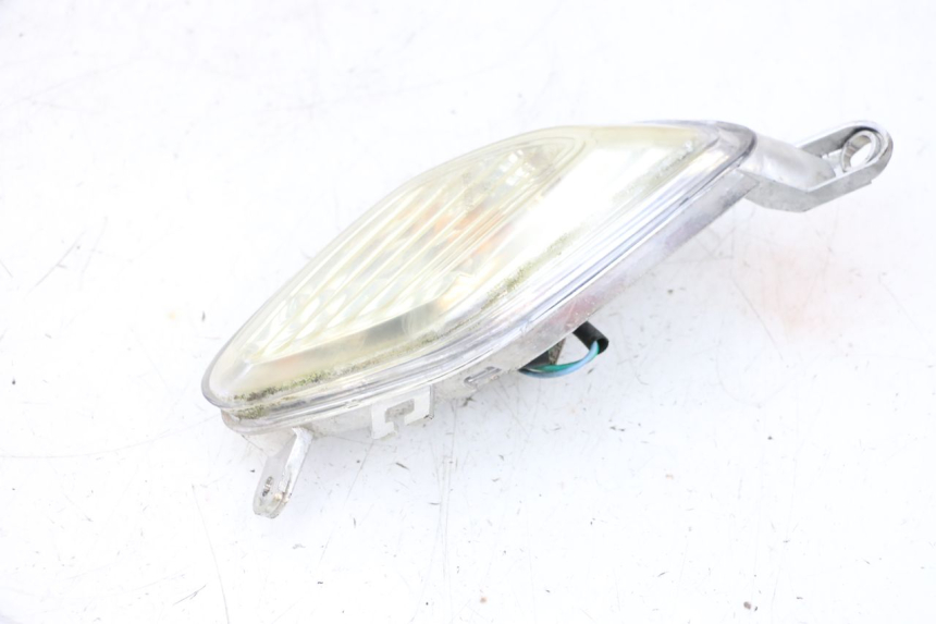 photo de FANALE ANTERIORE DESTRO JM MOTORS SANTANA 50 (2014 - 2023) - Primo piano tecnico