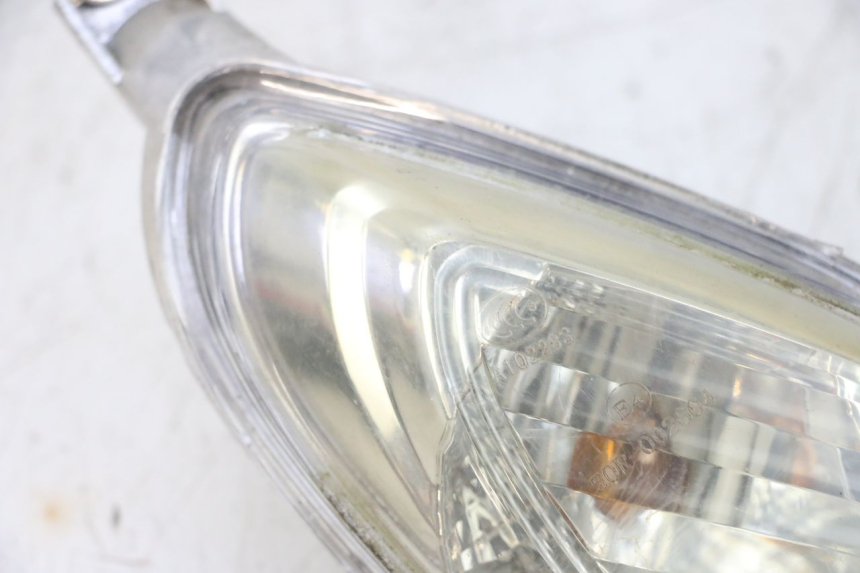 photo de FANALE ANTERIORE DESTRO JM MOTORS SANTANA 50 (2014 - 2023) - Stato della superficie e materiale