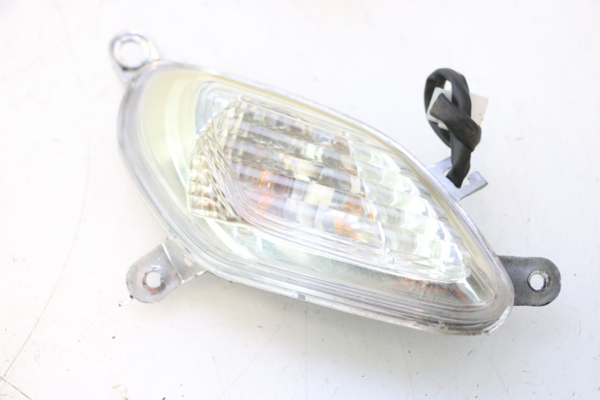 photo de FANALE ANTERIORE DESTRO JM MOTORS SANTANA 50 (2014 - 2023) - Marcature e riferimenti originali