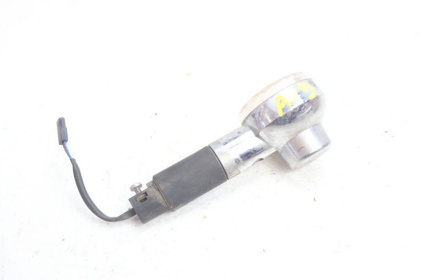 photo de FRECCE DESTRA ANTERIORE APRILIA SCARABEO GT 125 (1999 - 2007) - Altra angolazione