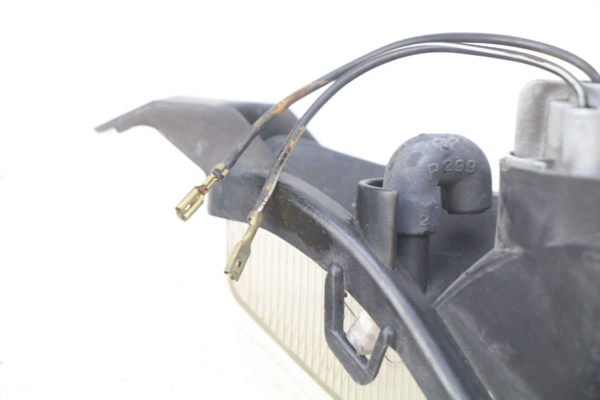 photo de FANALE ANTERIORE DESTRO SUZUKI SIXTEEN 125 (2008 - 2010) - Vista d'insieme del prodotto