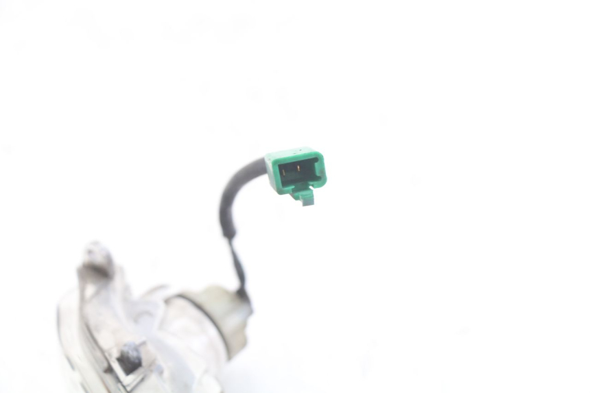 photo de FRECCE DESTRA ANTERIORE MBK SKYCRUISER 125 (2006 - 2009) - Primo piano tecnico