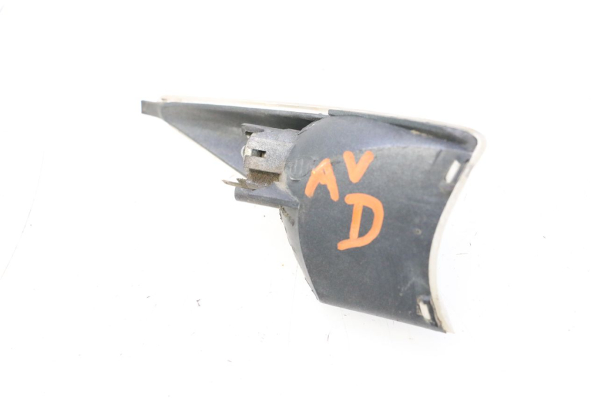 photo de FRECCE DESTRA ANTERIORE PEUGEOT SPEEDFIGHT LC 50 (1996 - 2002) - Zoom sullo stato d'uso