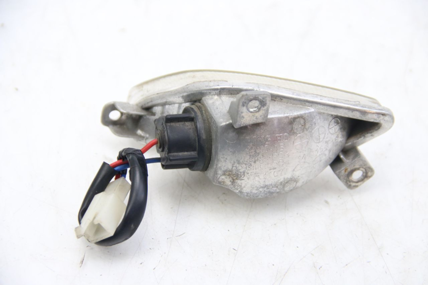 photo de FANALE ANTERIORE DESTRO APRILIA SR 2T 50 (2012 - 2017) - Zoom sullo stato d'uso