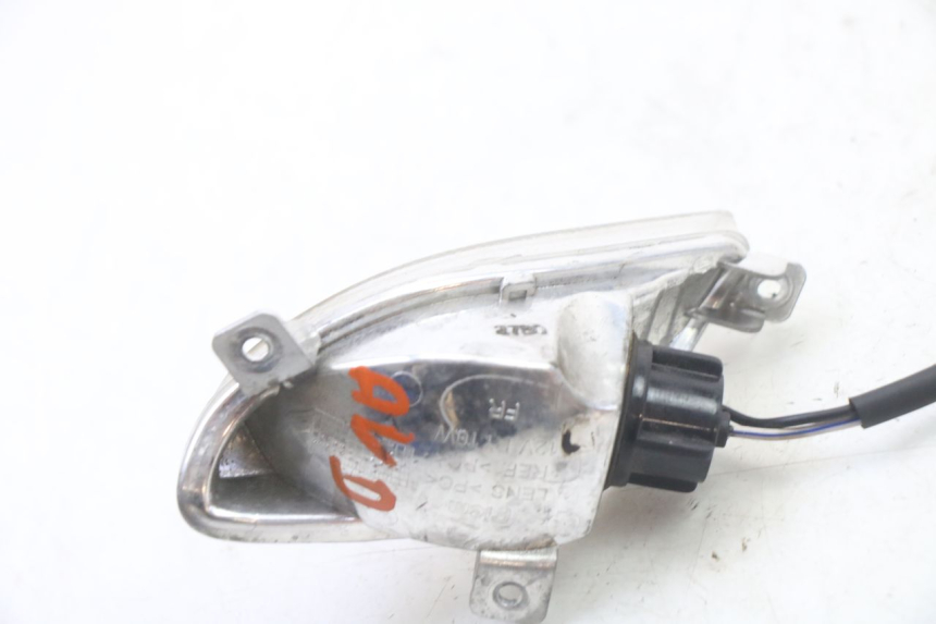 photo de FANALE ANTERIORE DESTRO APRILIA SR 2T 50 (2018 - 2022) - Primo piano tecnico