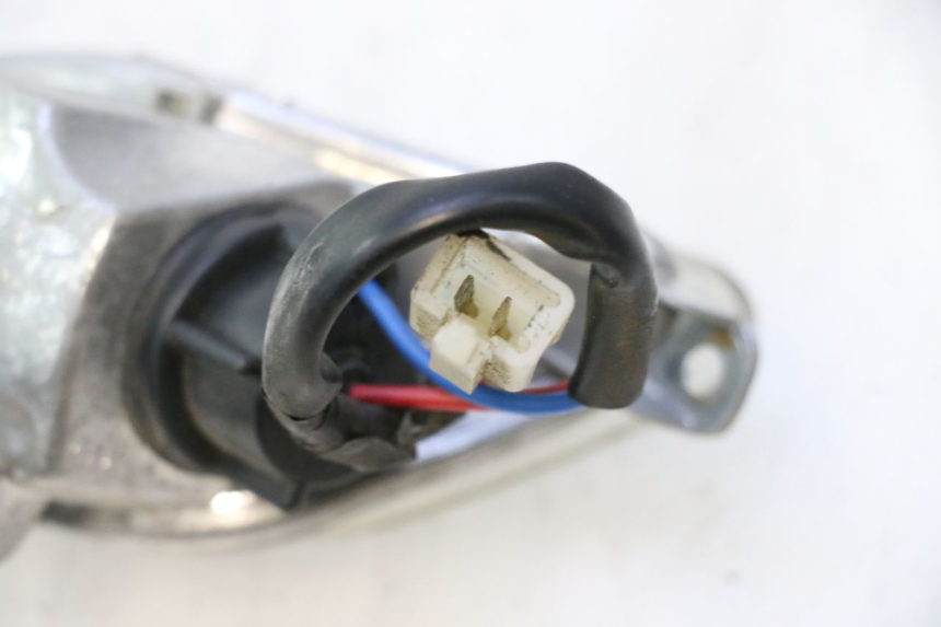 photo de FANALE ANTERIORE DESTRO APRILIA SR 2T 50 (2012 - 2017) - Primo piano tecnico