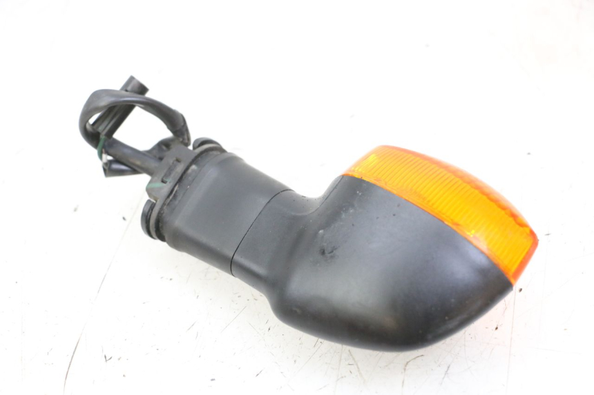 photo de FANALE ANTERIORE DESTRO YAMAHA TDM ABS 900 (2002 - 2014) - Primo piano tecnico