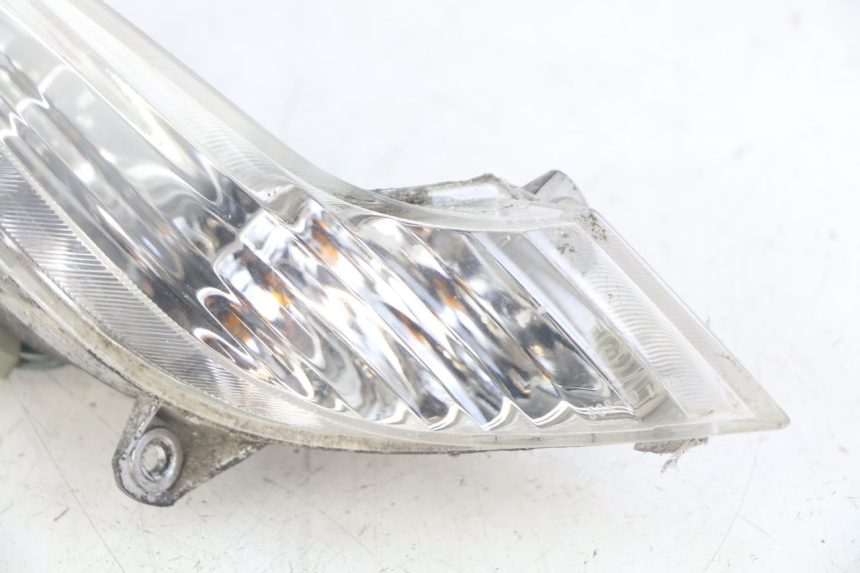 photo de FANALE ANTERIORE DESTRO PEUGEOT TWEET 4T 50 (2010 - 2014) - Dettagli dei punti di fissaggio