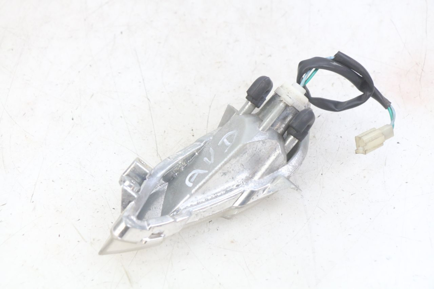 photo de FANALE ANTERIORE DESTRO PEUGEOT TWEET 4T 50 (2018 - 2022) - Zoom sullo stato d'uso