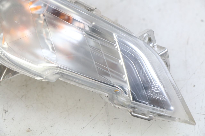 photo de FANALE ANTERIORE DESTRO PEUGEOT TWEET 4T 50 (2018 - 2022) - Primo piano tecnico