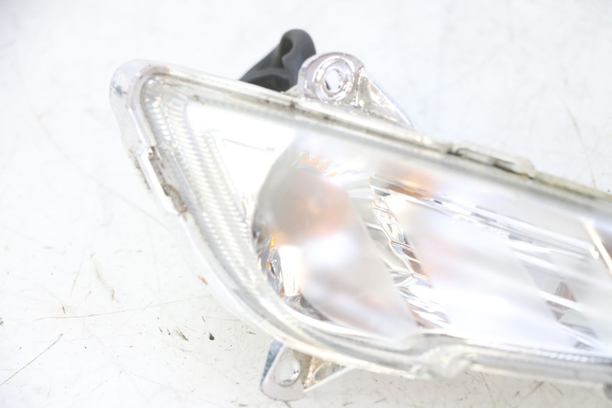 photo de FANALE ANTERIORE DESTRO PEUGEOT TWEET 4T 50 (2018 - 2022) - Dettagli dei punti di fissaggio