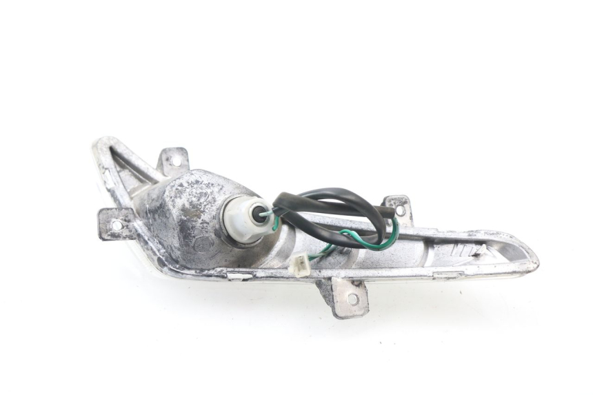 photo de FANALE ANTERIORE DESTRO RAZZO VENICE 50 (2009 - 2014) - Zoom sullo stato d'uso