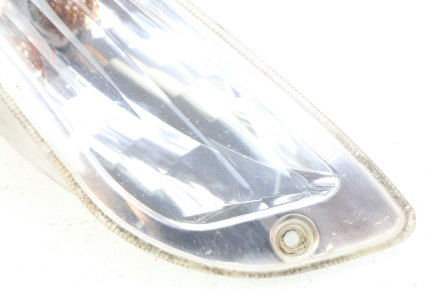 photo de CLIGNOTANTE ANTERIORE DESTRA PIAGGIO VESPA LX 2T 50 (2005 - 2013) - Primo piano tecnico