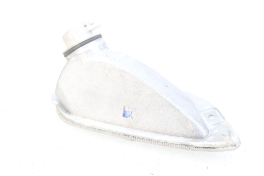photo de CLIGNOTANTE ANTERIORE DESTRA PIAGGIO VESPA LX 2T 50 (2005 - 2013) - Altra angolazione