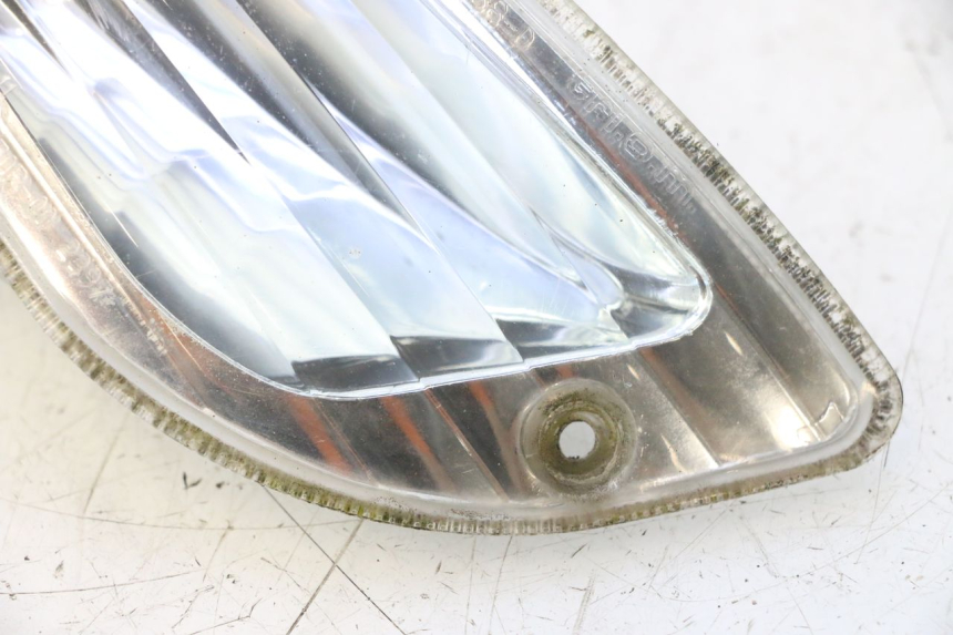 photo de CLIGNOTANTE ANTERIORE DESTRA PIAGGIO VESPA S 2T 50 (2007 - 2014) - Zoom sullo stato d'uso