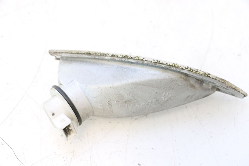 photo de CLIGNOTANTE ANTERIORE DESTRA PIAGGIO VESPA S 2T 50 (2007 - 2014) - Dettagli dei punti di fissaggio