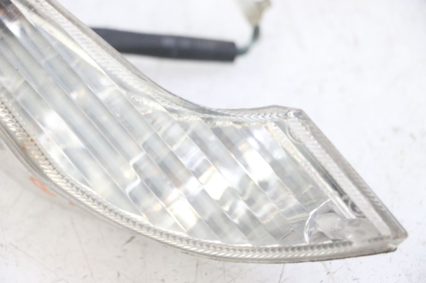 photo de FRECCE DESTRA ANTERIORE PEUGEOT VIVACITY NEW 4T 50 (2008 - 2017) - Dettagli dei punti di fissaggio