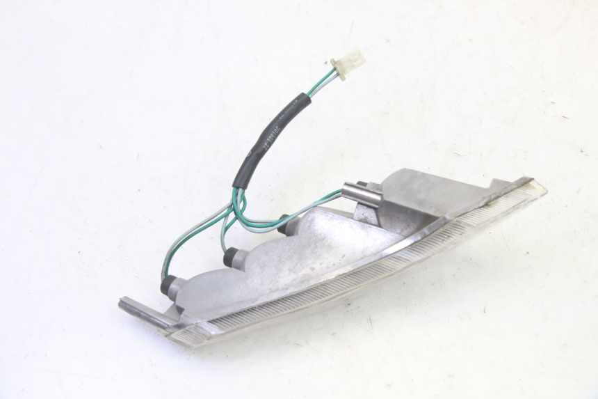 photo de FRECCE DESTRA ANTERIORE PEUGEOT VIVACITY NEW 4T 50 (2008 - 2017) - Primo piano tecnico