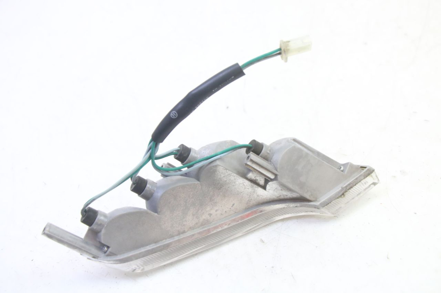 photo de FRECCE DESTRA ANTERIORE PEUGEOT VIVACITY NEW 4T 50 (2008 - 2017) - Dettagli dei punti di fissaggio