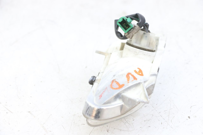 photo de CLIGNOTANTE ANTERIORE DESTRA YAMAHA XMAX X-MAX 125 (2006 - 2009) - Zoom sullo stato d'uso