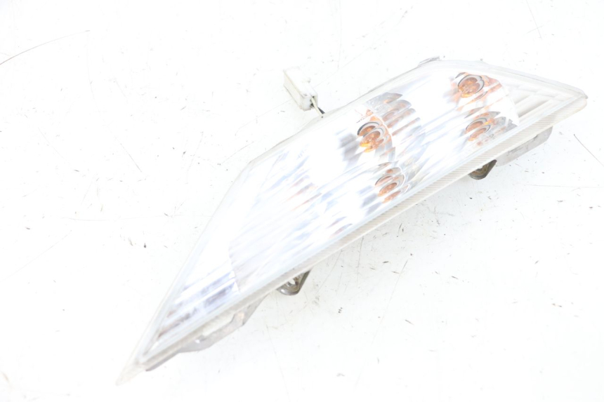 photo de CLIGNOTANTE ANTERIORE DESTRA PIAGGIO X8 125 (2004 - 2007) - Zoom sullo stato d'uso