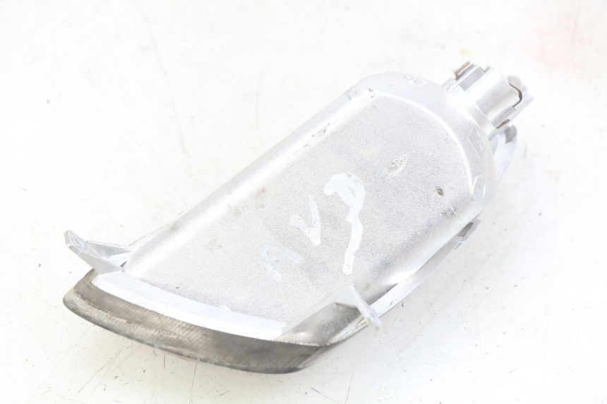 photo de FRECCE DESTRA ANTERIORE YAMAHA YP MAJESTY 125 (2007 - 2010) - Dettagli dei punti di fissaggio