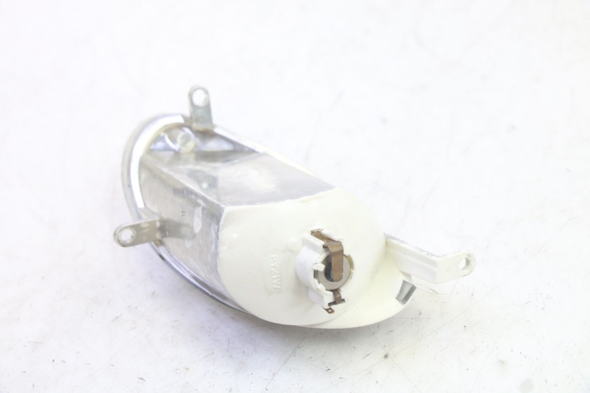 photo de FANALE ANTERIORE DESTRO YAMAHA YP MAJESTY 125 (2002 - 2006) - Primo piano tecnico