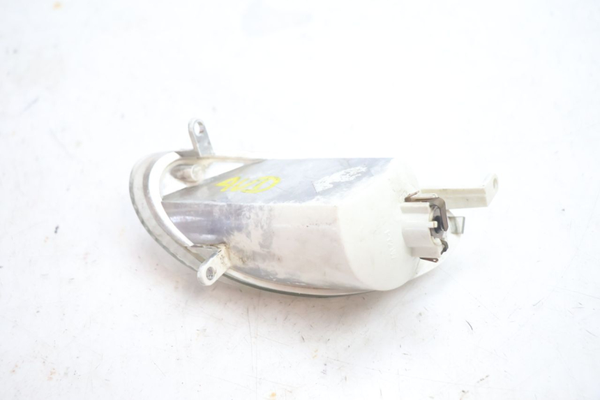 photo de FANALE ANTERIORE DESTRO YAMAHA YP MAJESTY 125 (2002 - 2006) - Primo piano tecnico