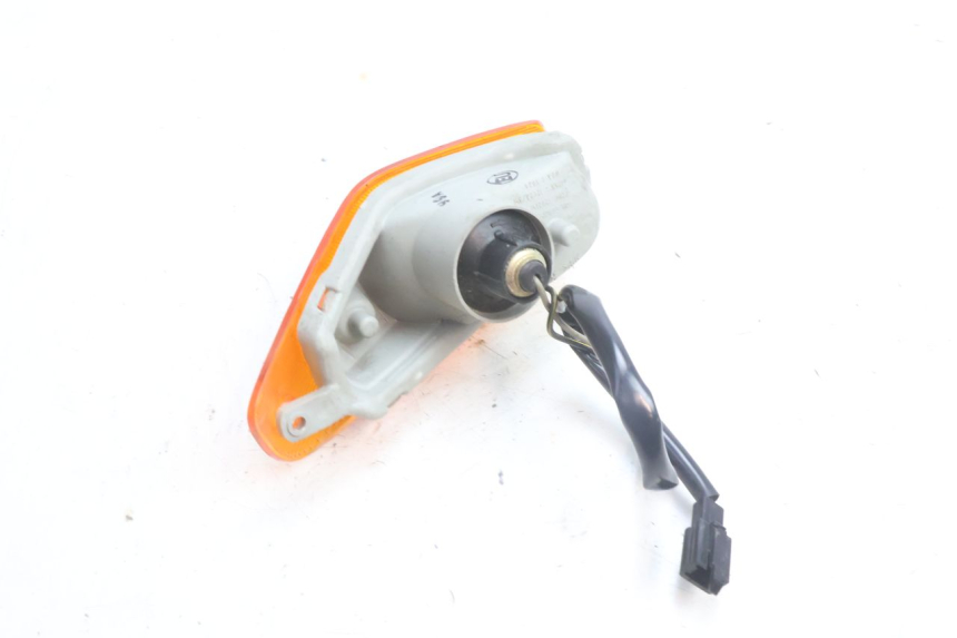 photo de FANALE ANTERIORE DESTRO KAWASAKI ZZR 600 (1995 - 2004) - Dettagli dei punti di fissaggio
