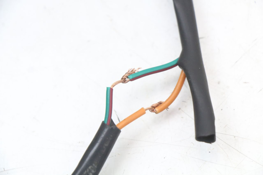 photo de FANALE ANTERIORE SINISTRO E-MAX 80L 1 (2011 - 2014) - Vista d'insieme del prodotto