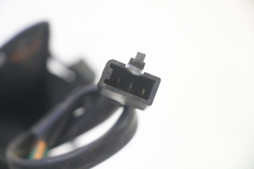 photo de CLIGNOTANTE ANTERIORE SINISTRA KYMCO AGILITY 16+ 4T 50 (2018 - 2023) - Vista d'insieme del prodotto