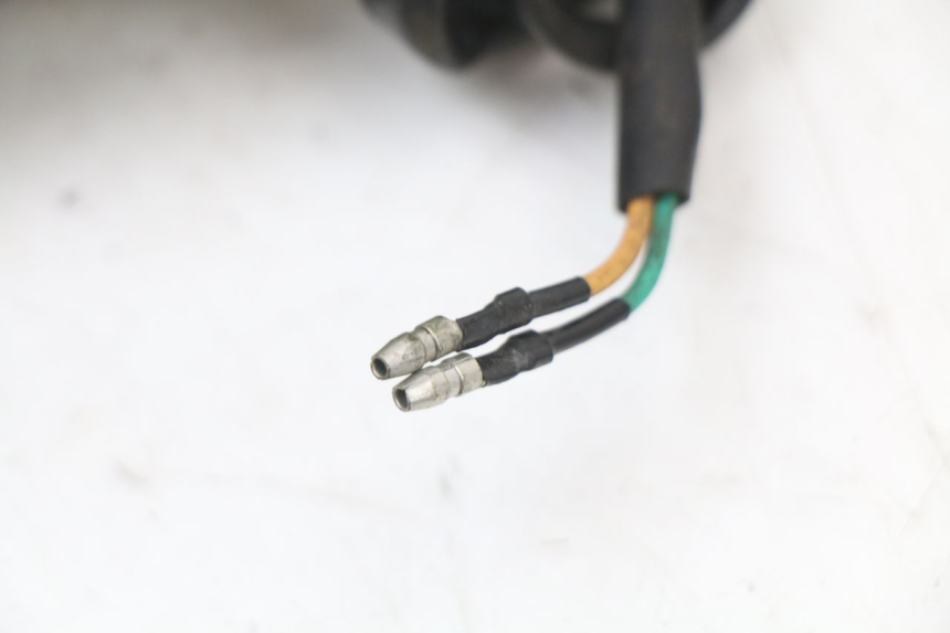 photo de CLIGNOTANTE ANTERIORE SINISTRA KYMCO AGILITY 4T 50 (2005 - 2018) - Primo piano tecnico