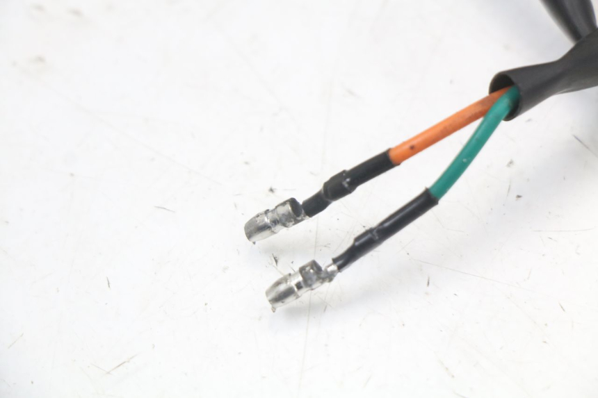 photo de CLIGNOTANTE ANTERIORE SINISTRA KYMCO AGILITY 4T 50 (2018 - 2022) - Stato della superficie e materiale