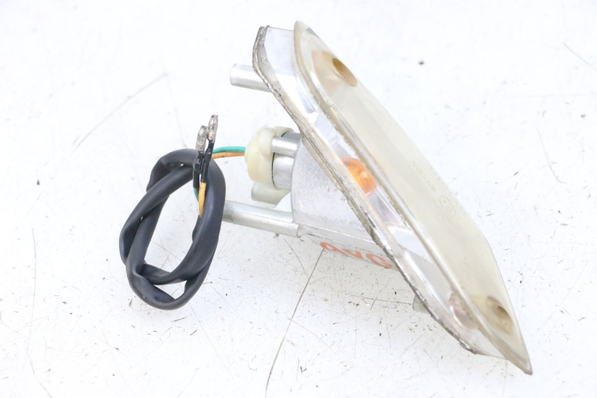 photo de CLIGNOTANTE ANTERIORE SINISTRA KYMCO AGILITY 4T 50 (2005 - 2018) - Primo piano tecnico