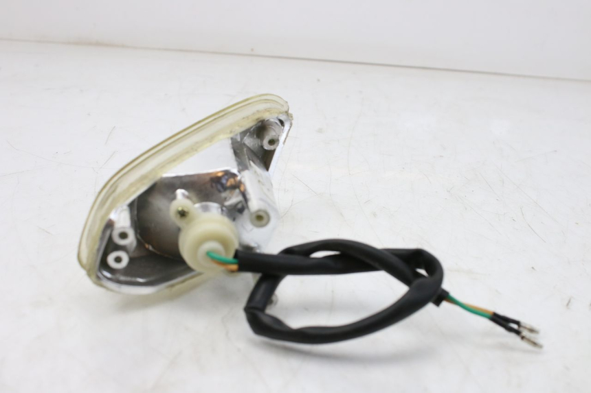 photo de CLIGNOTANTE ANTERIORE SINISTRA KYMCO AGILITY FR 2T 50 (2012 - 2017) - Zoom sullo stato d'uso