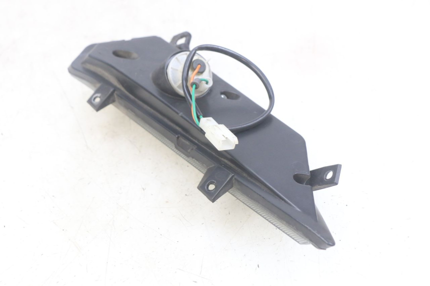 photo de CLIGNOTANTE ANTERIORE SINISTRA NECO ALEXONE 125 (2017 - 2024) - Stato della superficie e materiale