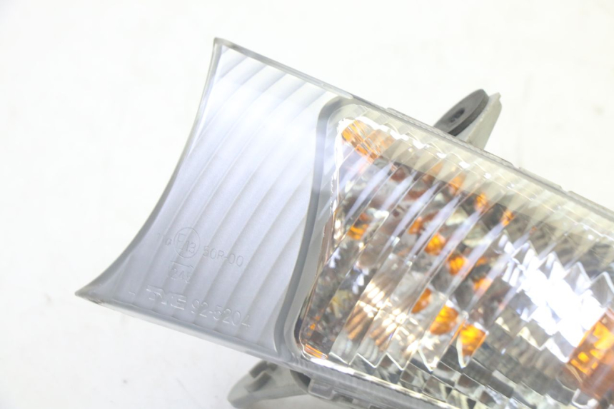photo de CLIGNOTANTE ANTERIORE SINISTRA SUZUKI BURGMAN 125 (2007 - 2014) - Dettaglio del componente