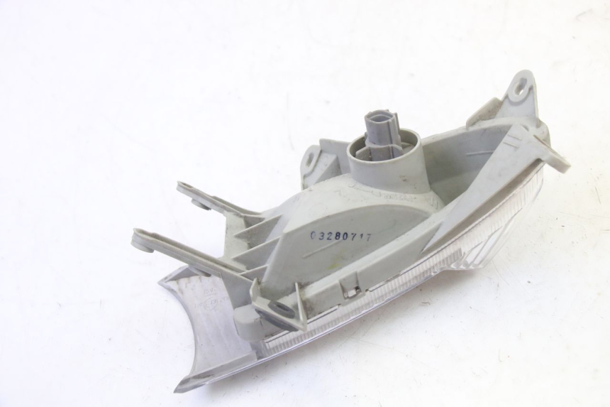 photo de CLIGNOTANTE ANTERIORE SINISTRA SUZUKI BURGMAN 125 (2007 - 2014) - Marcature e riferimenti originali